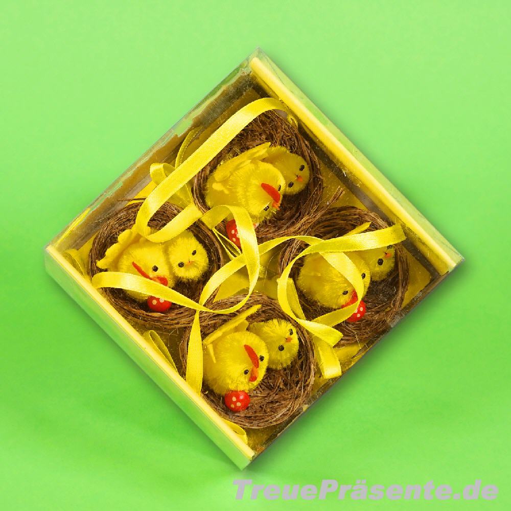 Chenille-Küken im Korb