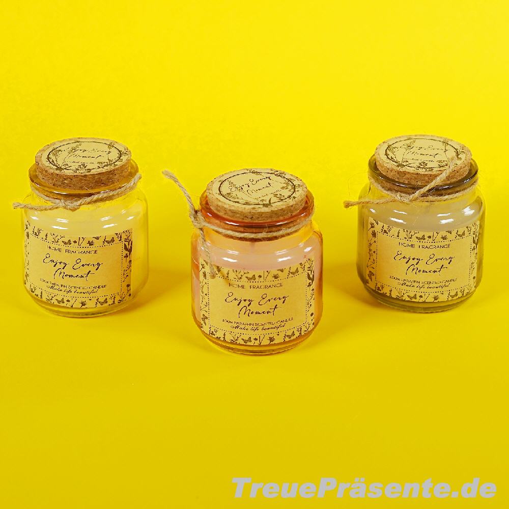 Duftkerze im Glas sortiert