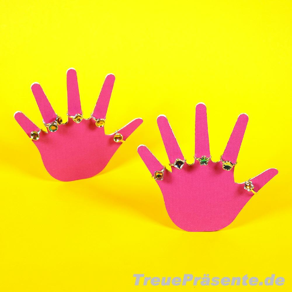 Display Kinderhand für Schmuck-Ringe